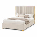 Polsterbett Doppelbett 180 x 200 cm mit hohem Kopfteil aus Polyester Samt in Creme